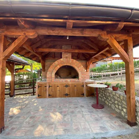 Appartamento Tri Vrbe Ljubovija Esterno foto