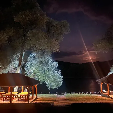 Appartamento Tri Vrbe Ljubovija Esterno foto